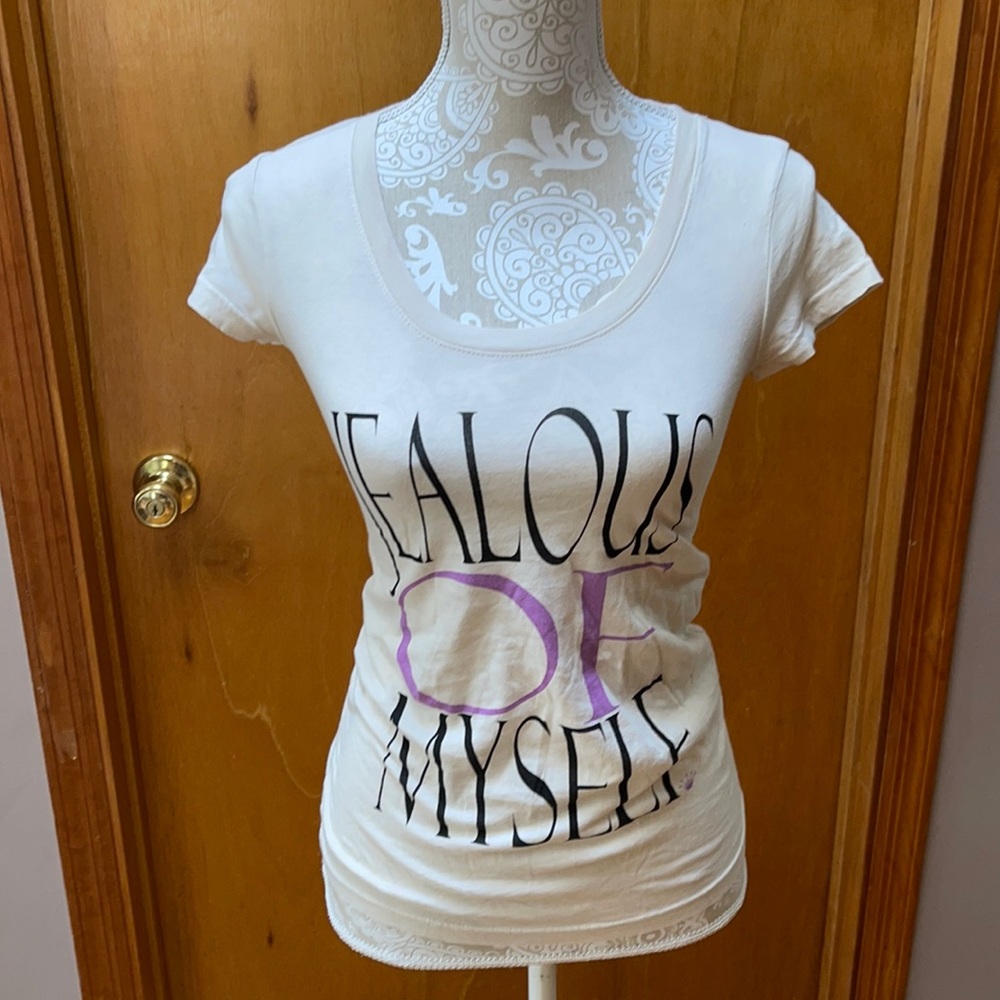 Dirtee Hollywood short sleeve graphic tee. Size XS